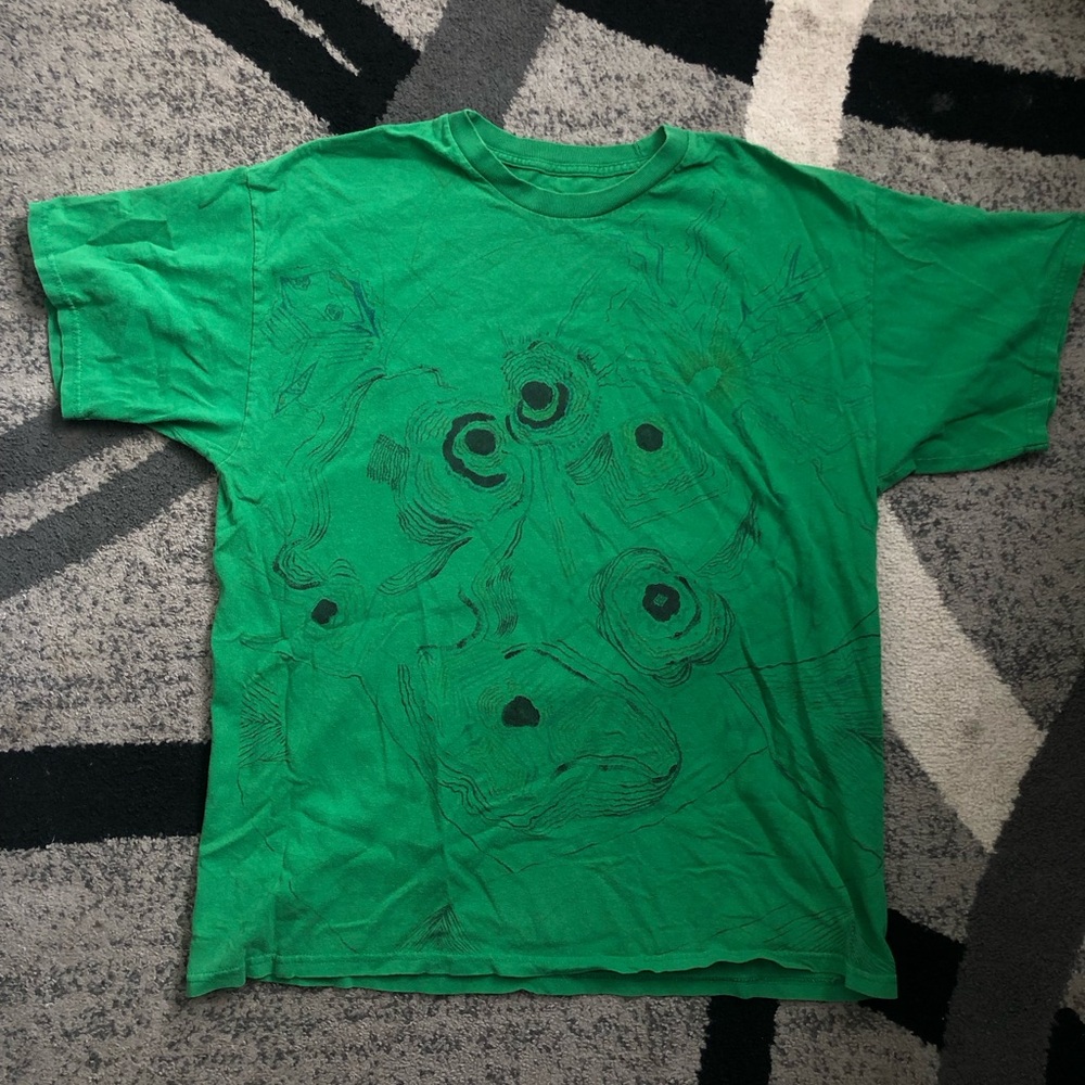 Green Graphic T-Shirt with Abstract Line Art